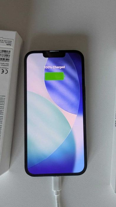 iPhone 13 Midnight 128 gb + 7 etui GRATIS