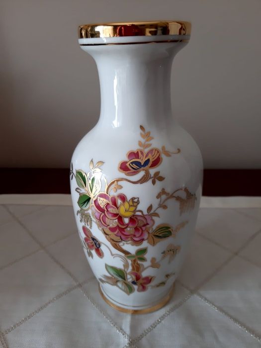 Jarra e Prato da Royal Porcelain