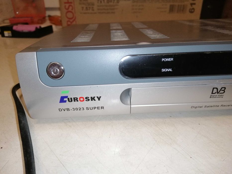 Спутниковый ресивер Eurosky DVB-3023 Super