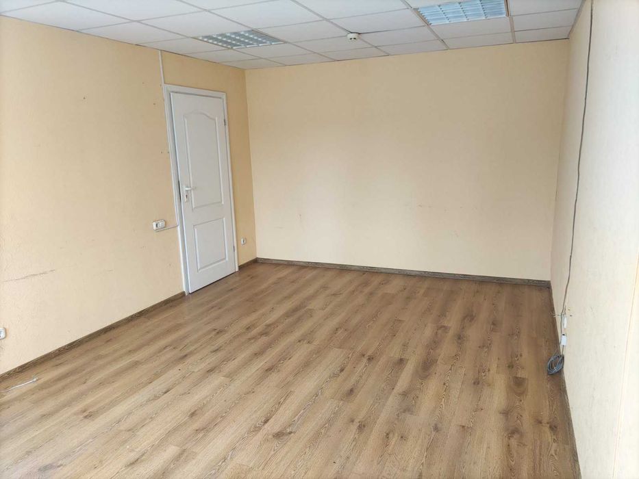 Без% аренда ОФИСа БЦ 1-2 кабинета 14-30 кв.м метро Голосеевкий Киев