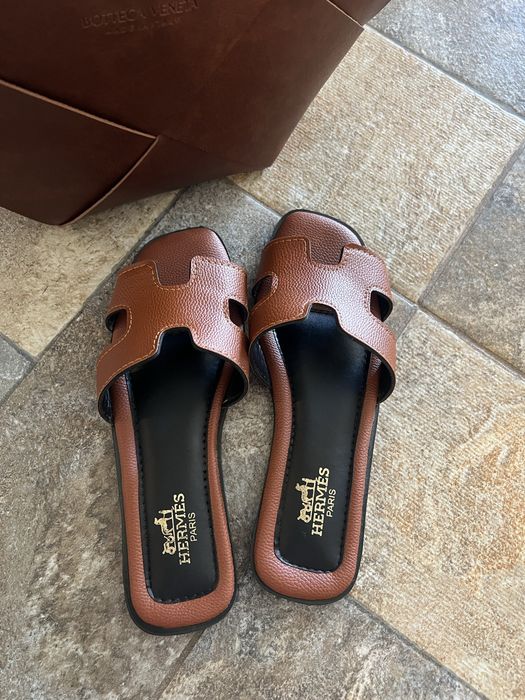 Шльопанці в стилі Hermes екошкіра