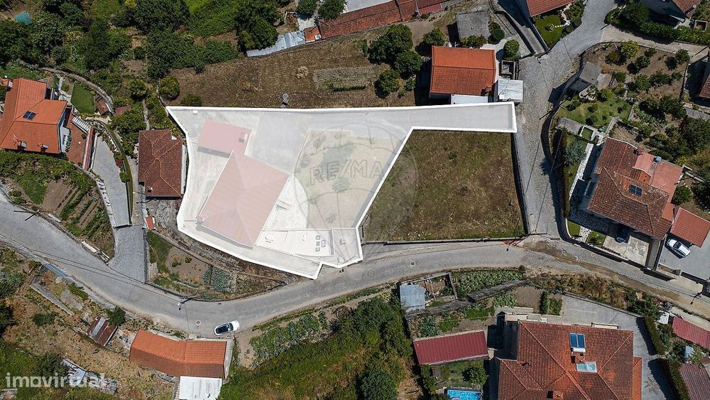 Moradia T4 para venda — Vale (São Cosme), Telhado E Portela, Braga
