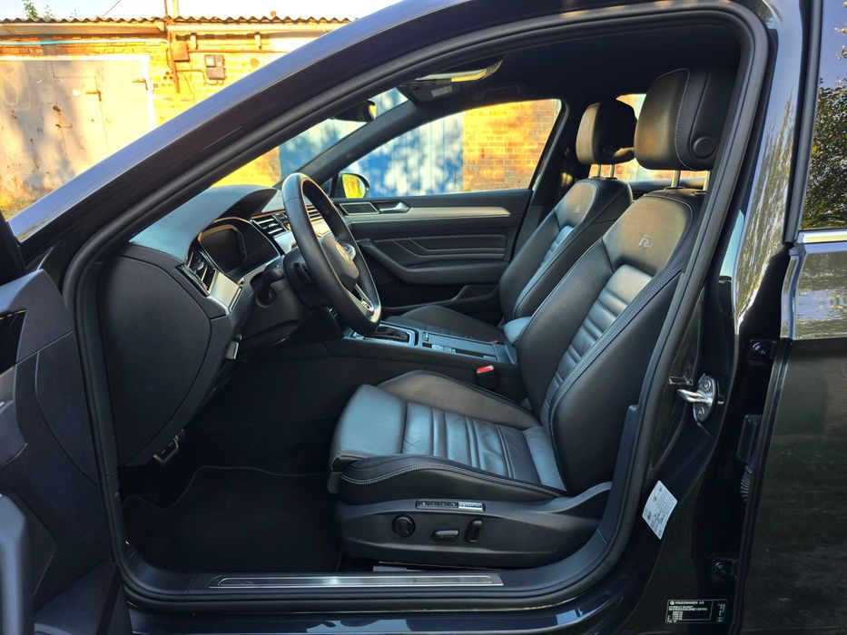 VW Passat R-Line Elegace 2.0TDI 2021