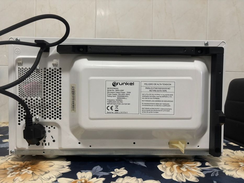 Microondas com grill Grunken