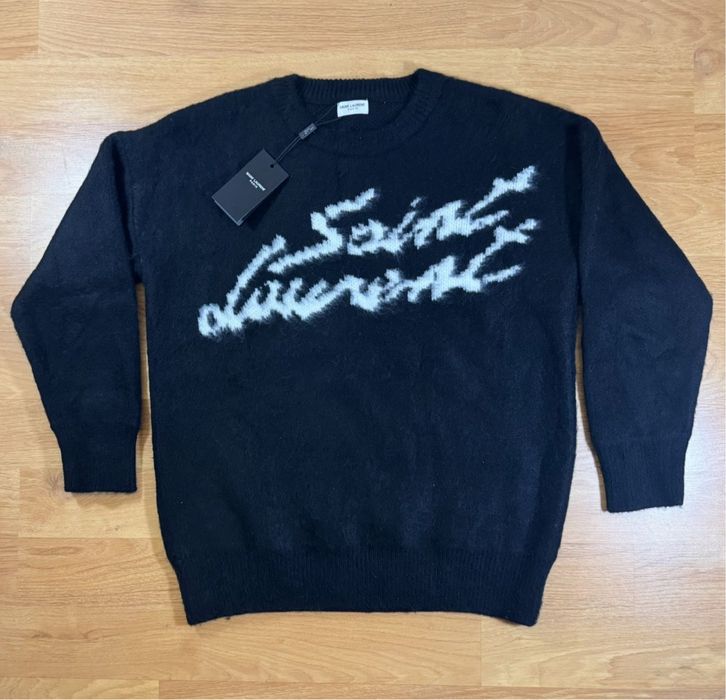 Camisola Saint Laurent preta - estilo minimalista e elegante