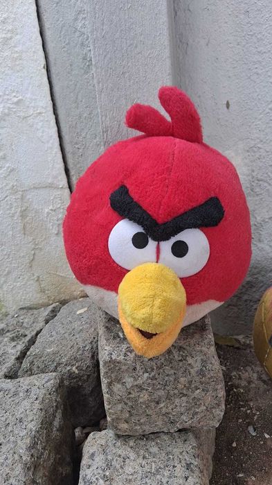 Peluches e bonecos