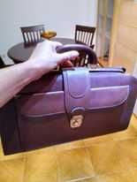 Mala de médico em pele genuina