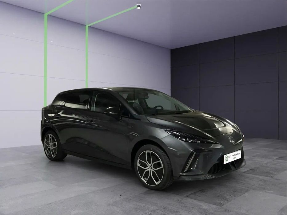 MG MG4 64 kWh Luxury