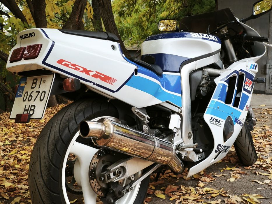 Продам Suzuki GSX-R400 GK76A