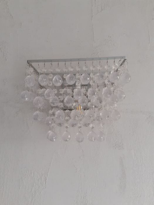 Lampy ścienne łazienkowe