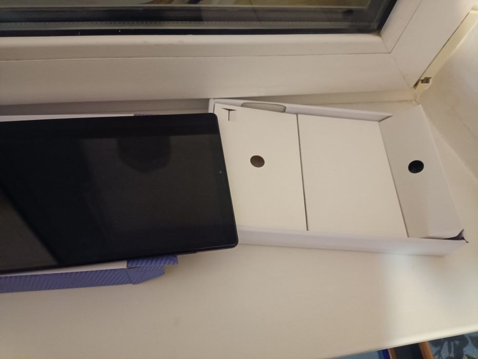 Планшет леново таб