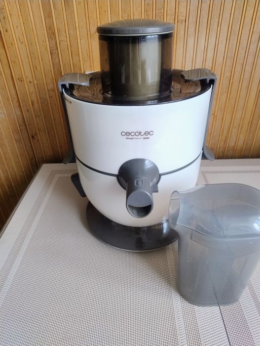 Соковыжималка центробежная CECOTEC Strong Titanium 19000