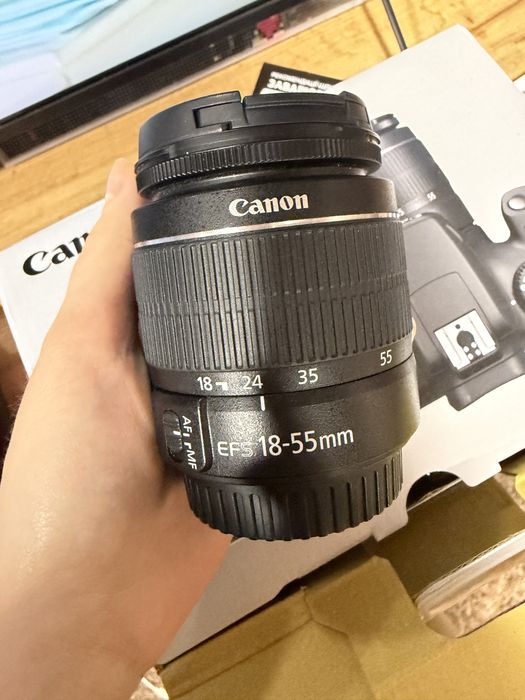 Фотоапарат Canon 4000d