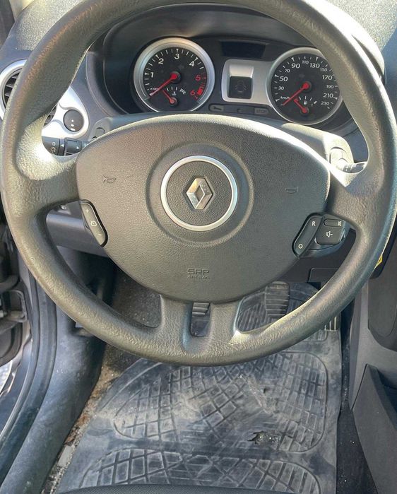 Renault Clio III 2010 SW para peças