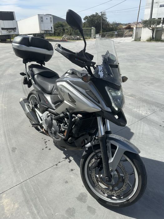 Honda NC 750X – 2017 – Excelente Estado