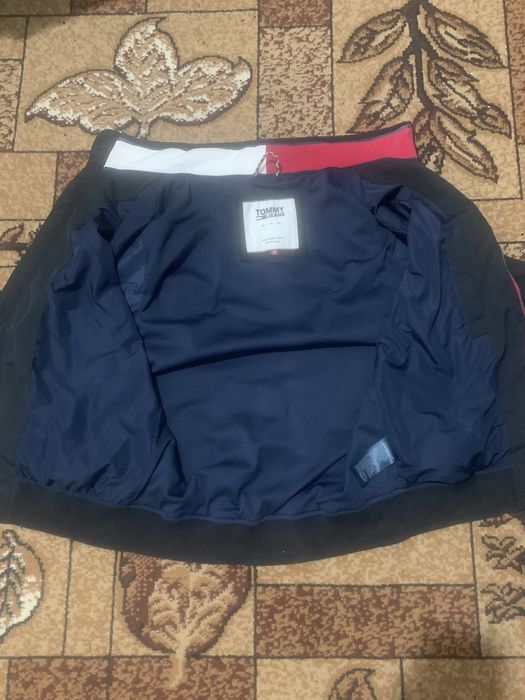 Бомбер Tommy Jeans