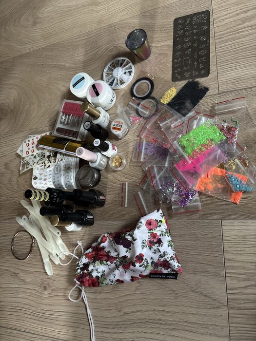 Roznosci do paznokci nails paznokcie