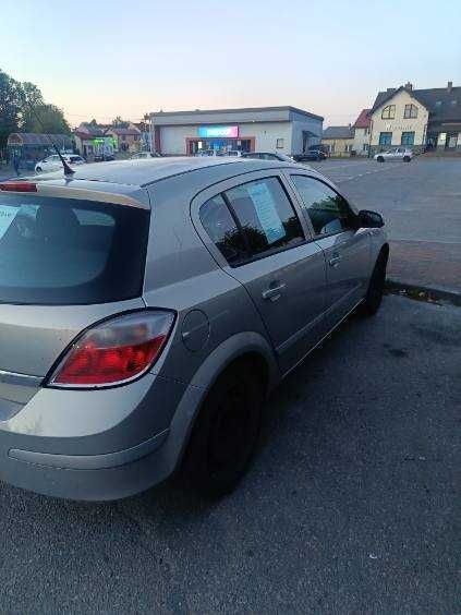 Opel Astra polecam.