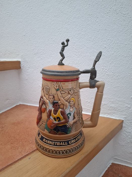 Caneca de Coleção "A Century of Basketball Stein" 1993