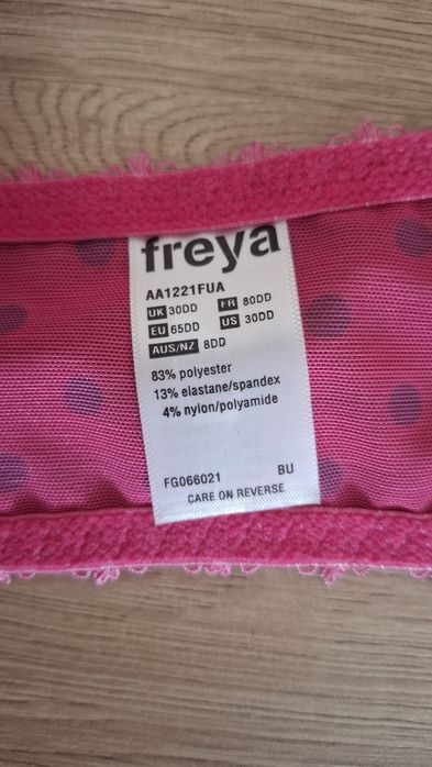 Biustonosz Freya Nowy bez metek  60F / 30F