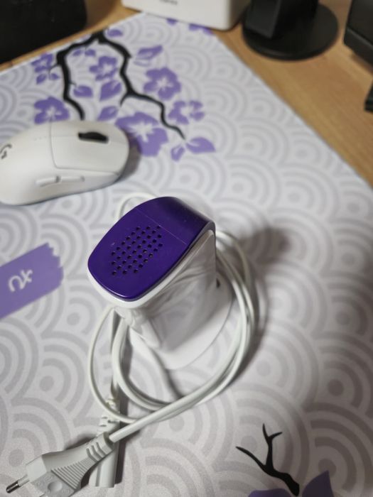 Зарядний пристрій на 6 портів