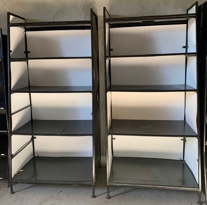 Стелажі металеві та із ДСП,  Стіл офісний