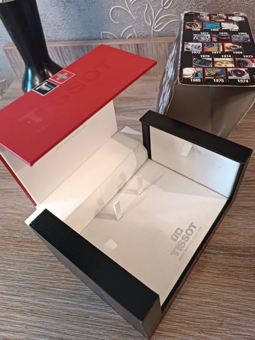 Коробка от часов Tissot