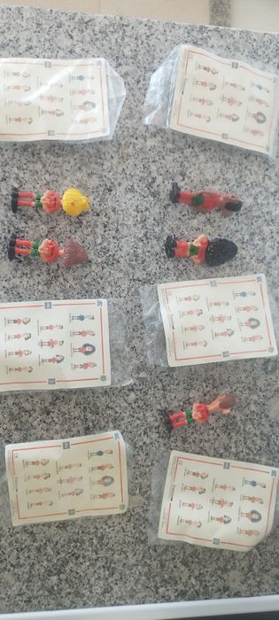 Figuras colecionáveis euro 96