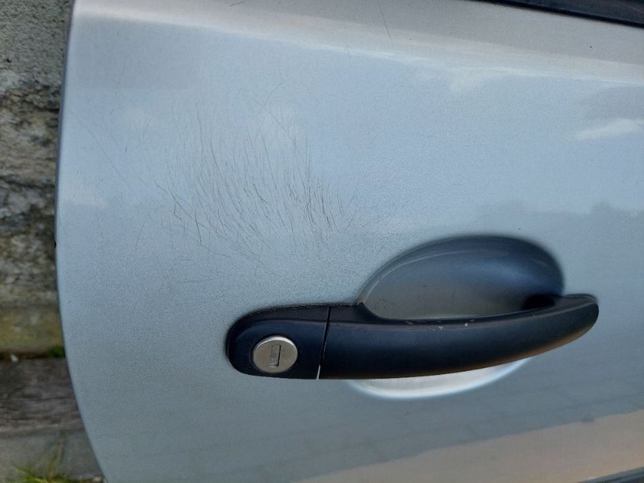 drzwi prawe przód vw polo 9n 3d la7w