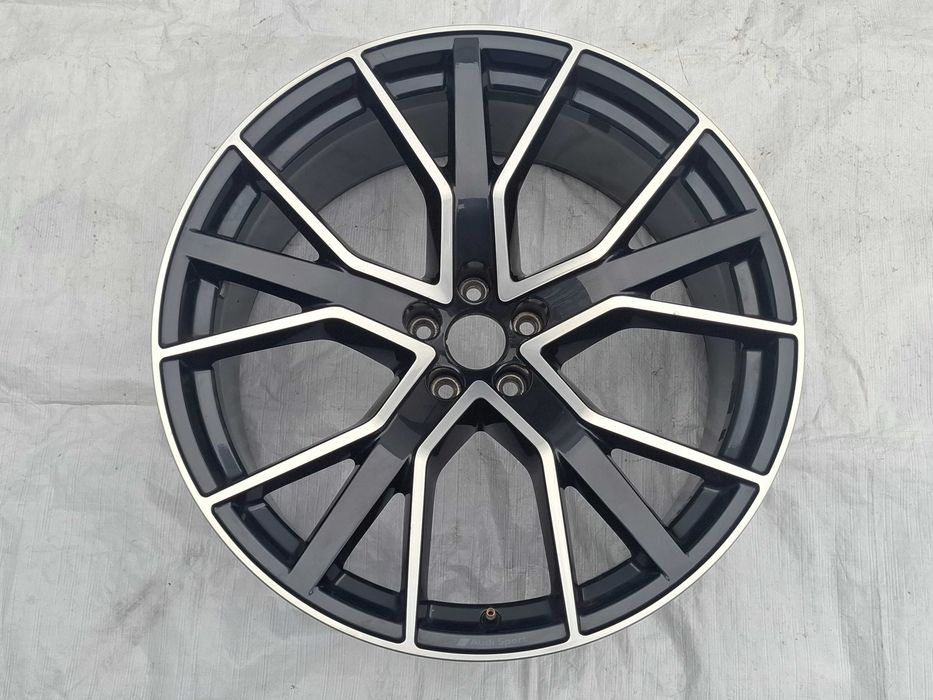felga aluminiowa audi q7 sq7 q8 sq8 s-line audi sport 22 4m8.601.025.q