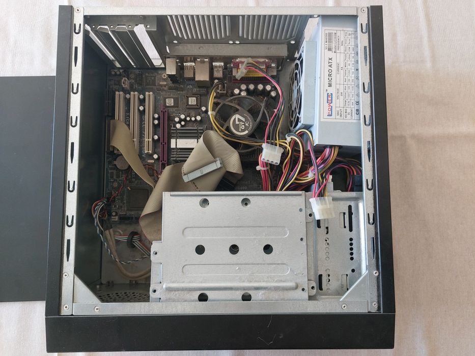 Small-Form-Factor PC Case64550209229570121