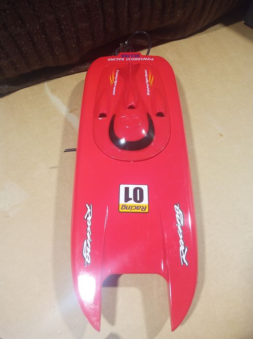 Łódź adventure zdalnie sterowane