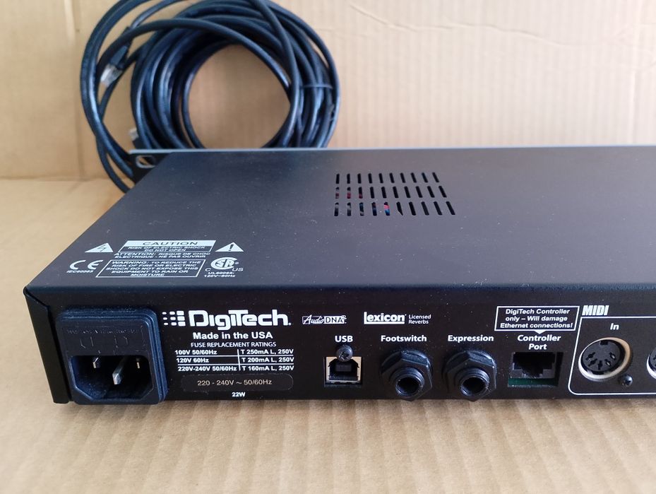 Digitech GSP1101 preamp + Control 2 footswitch
