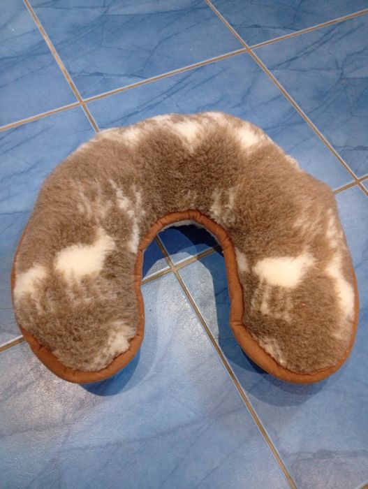 Подушка під шию(овчинка)