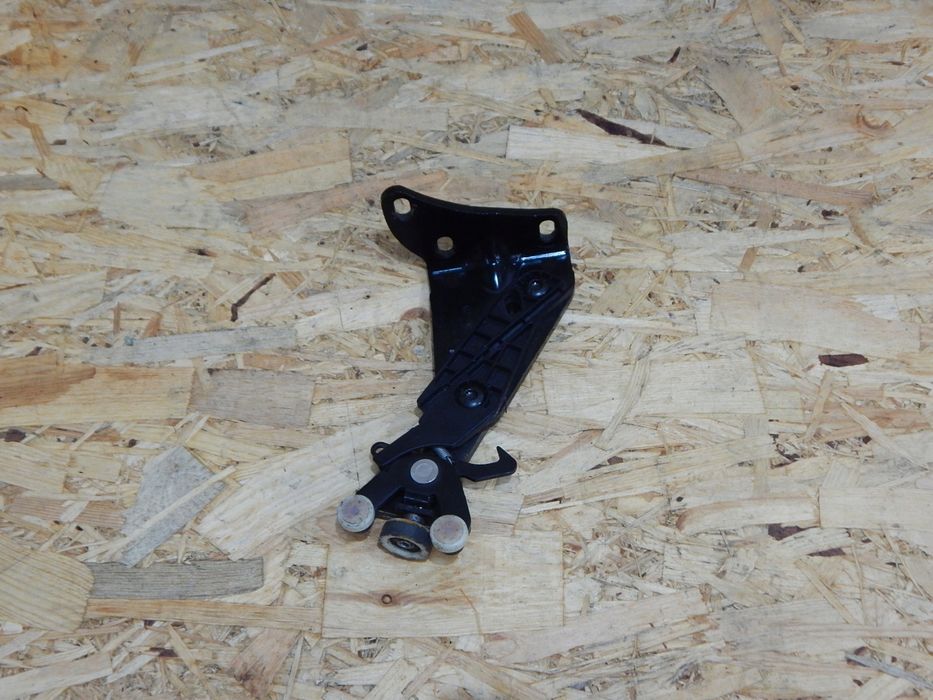 vw t5 rolka zawias drzwi przesuwnych dolna prawa 7h0843398