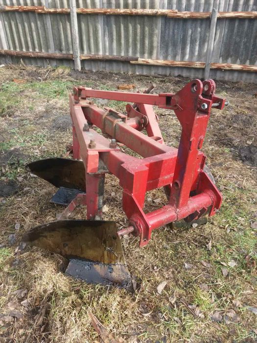 Продам трактор із навісним обладнанням