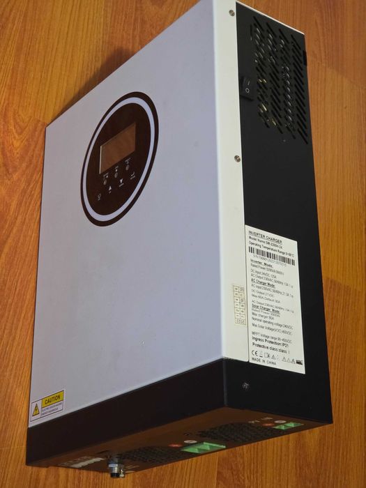 Гібридний інвертор на 3квт SM-3200H-24