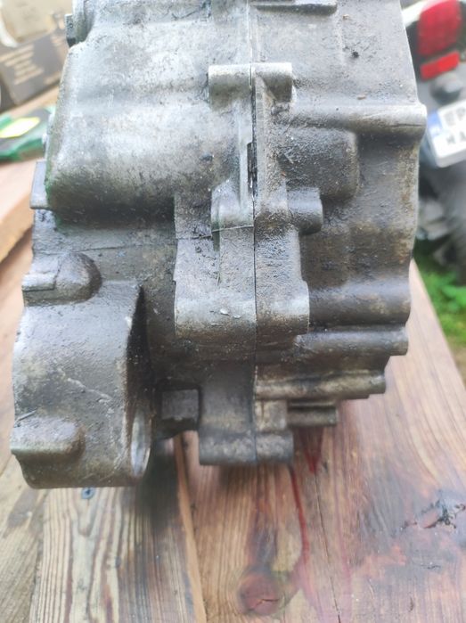 Kartery silnika Yamaha SR125 125 10F komplet obudowa silnika blok silnika