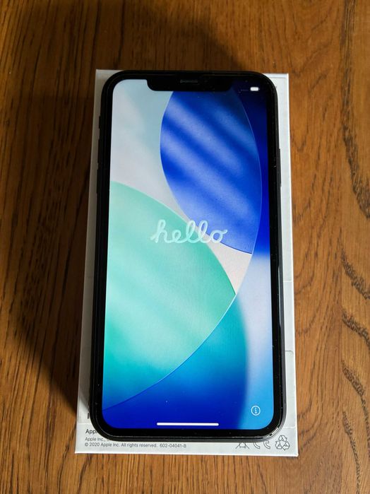 iPhone 11, Black, 64GB + Dodatki