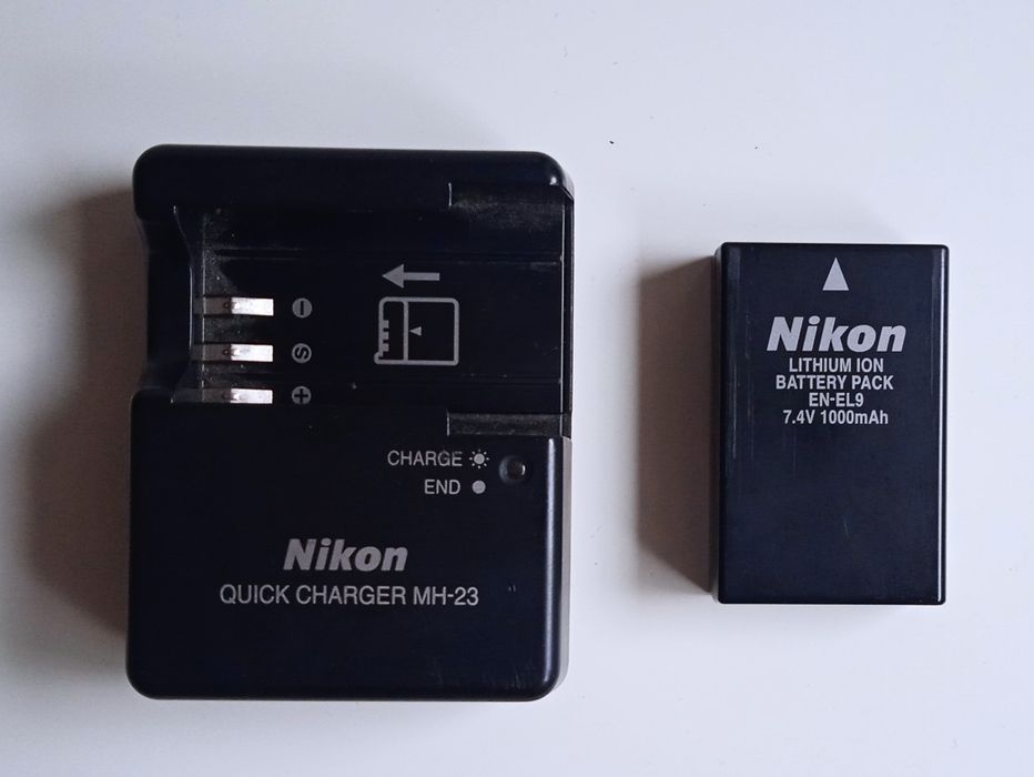 Nikon - lustrzanka z obiektywem