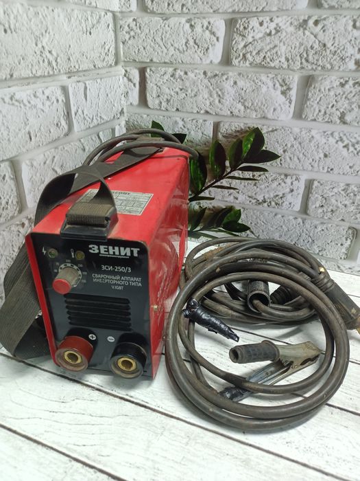 Сварочный аппарат Зенит 250/3