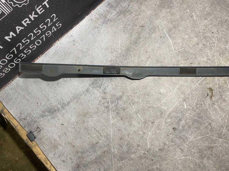 Накладка молдинг заднього бампера Mercedes-Benz ML W163 A1638851523