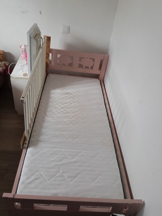 Vendo Estrado Infantil+ Cama