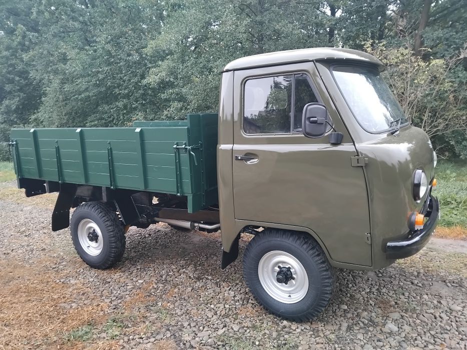 УАЗ 3303 бортовий