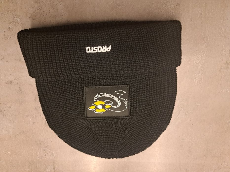 Zestaw świąteczny bluza czapka tshirt i mala torba prosto