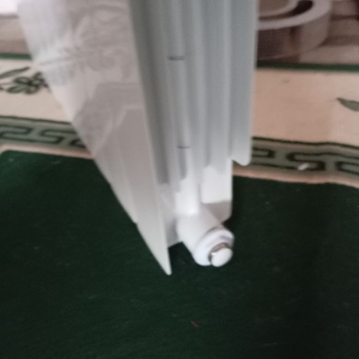 Продам батарею 8 секцій