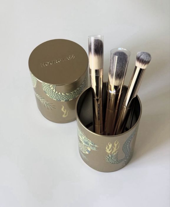 Лімітований набір пензлів Hourglass Tools