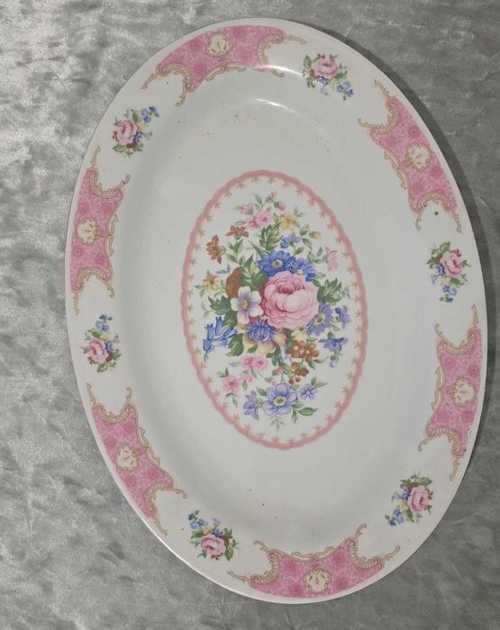 Serviço de Jantar em Porcelana Fina Remington - Padrão "Spring Garden"
