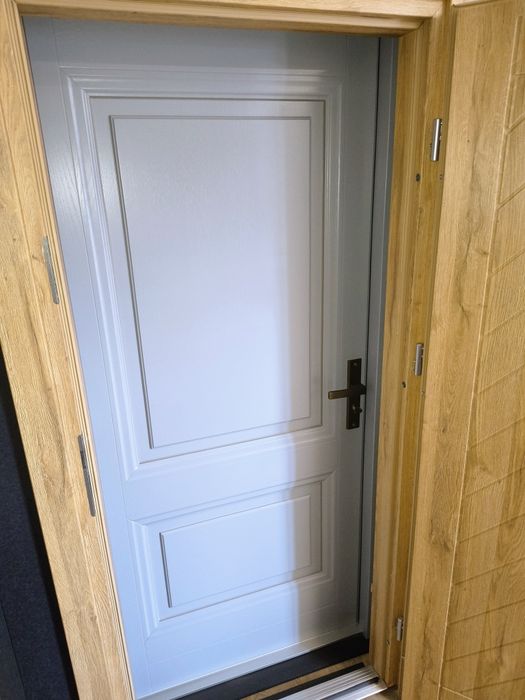 Drzwi zewnętrzne drewniane Barański wzór 106, 90 Prawe