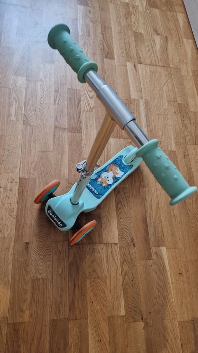 Самокат для дівчинки